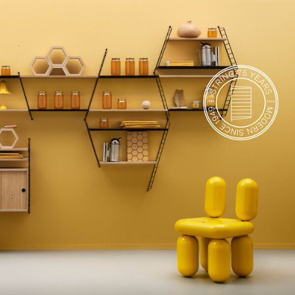 Bild zu 75 Jahre String Regal von String Furniture